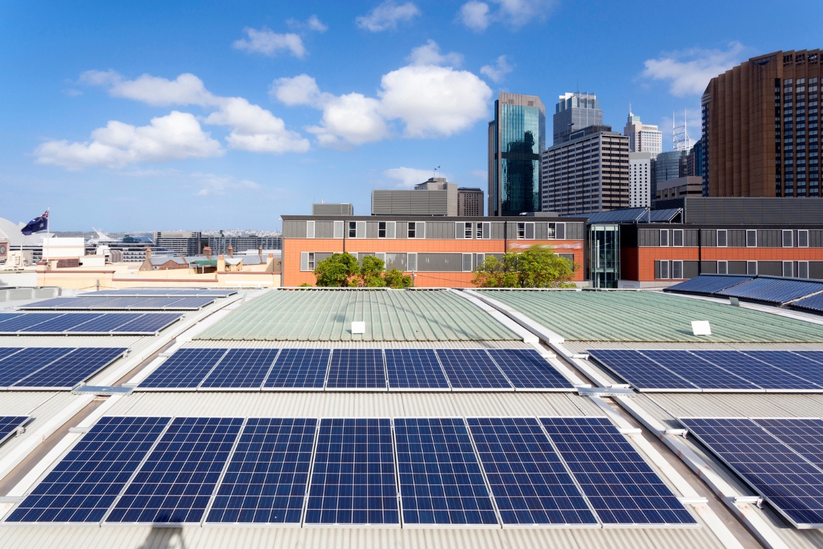 why uk business owners are choosing commercial solar